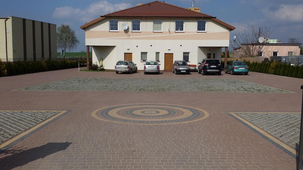 Restauracja Motel Halka Plock Exterior photo